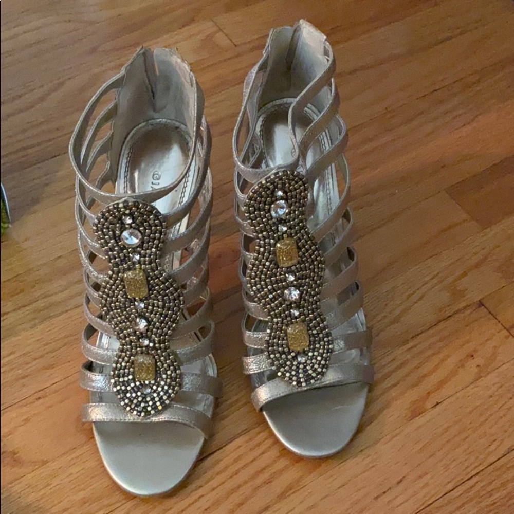 Gianni Bini beaded Heels